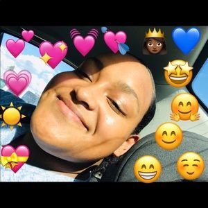 Meet your Posher, Mia